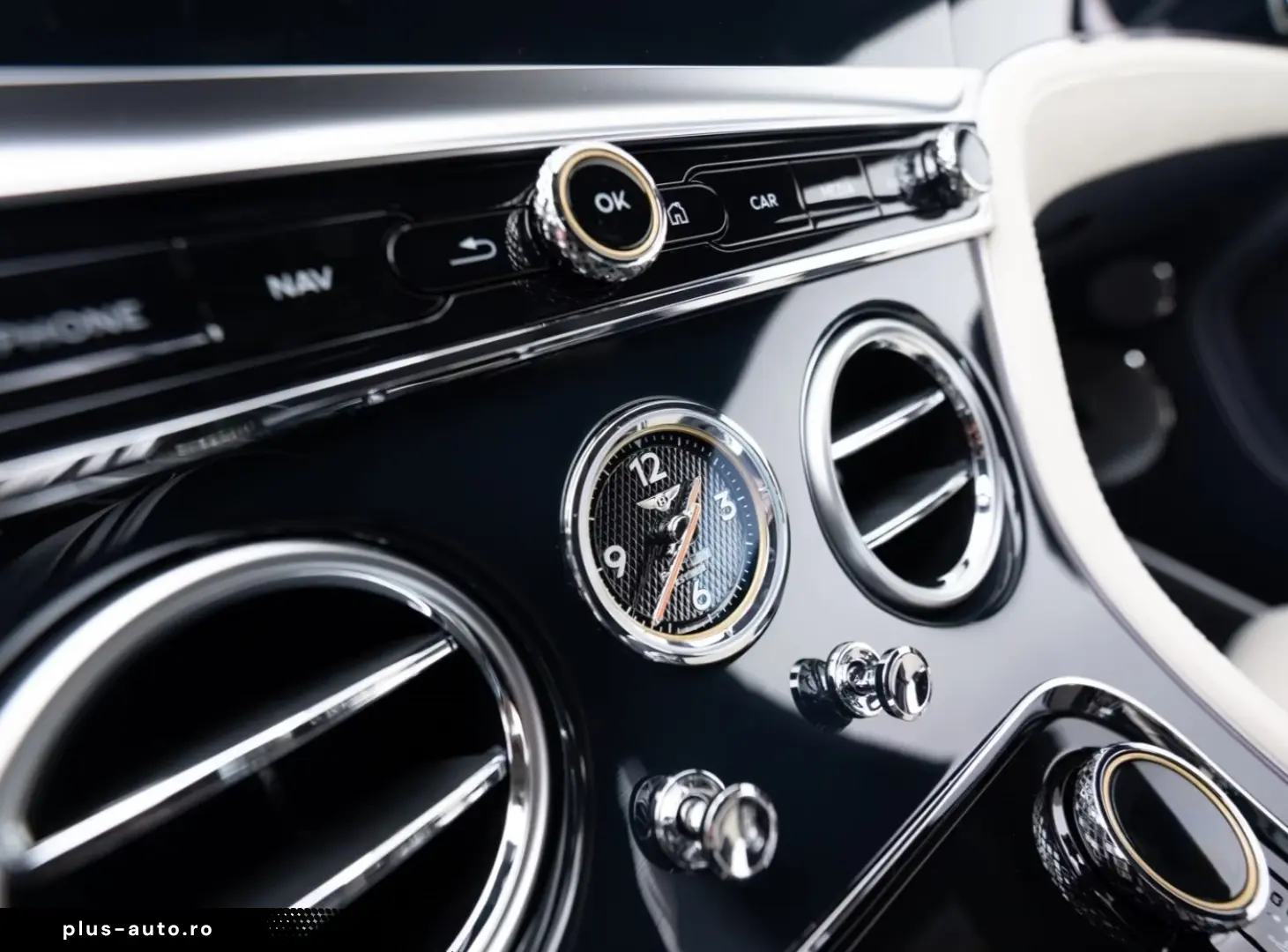 Bentley Continental GT Naim & Akrapovic Titan