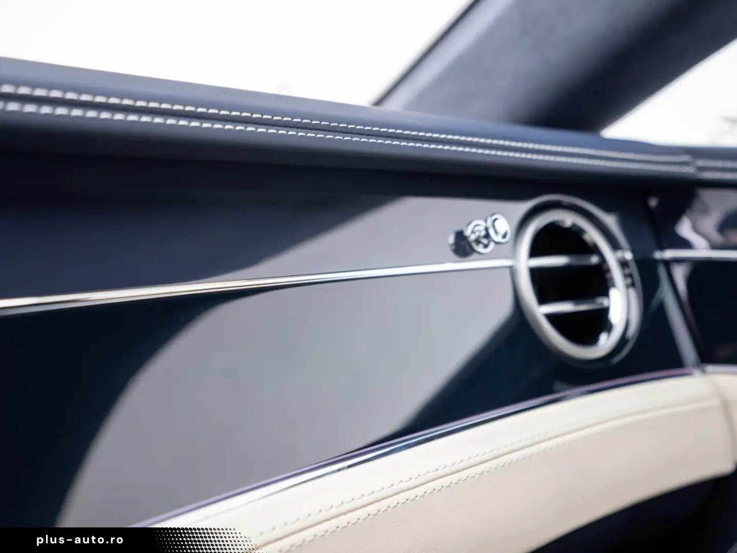 Bentley Continental GT Naim & Akrapovic Titan