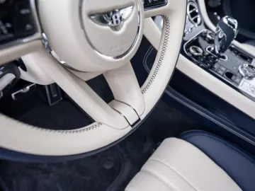 Bentley Continental GT Naim & Akrapovic Titan