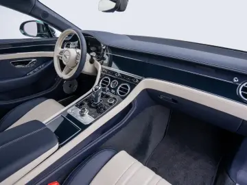 Bentley Continental GT Naim & Akrapovic Titan