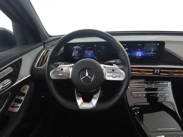 MERCEDES-BENZ EQC 400 4M AMG Distronic Schiebedach M&hellip;