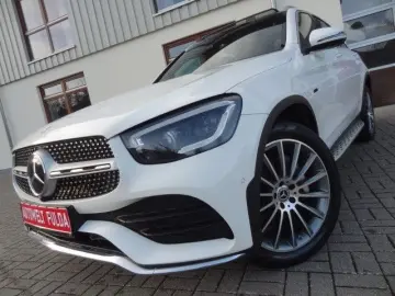 MERCEDES-BENZ GLC 300 de 4M AMG PANO MB LED HUD MASSAGE AHK