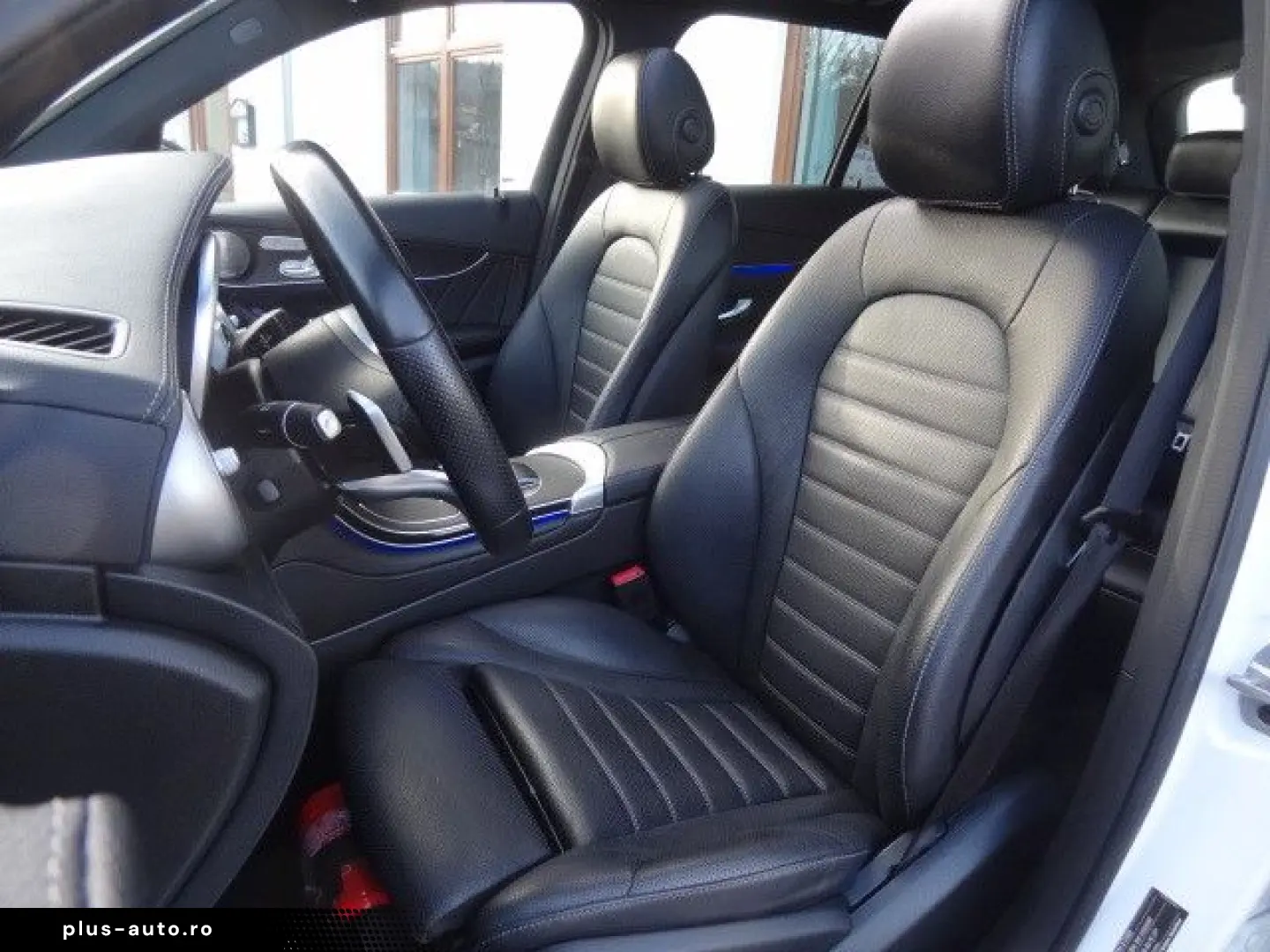 MERCEDES-BENZ GLC 300 de 4M AMG PANO MB LED HUD MASSAGE AHK