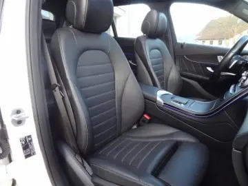 MERCEDES-BENZ GLC 300 de 4M AMG PANO MB LED HUD MASSAGE AHK
