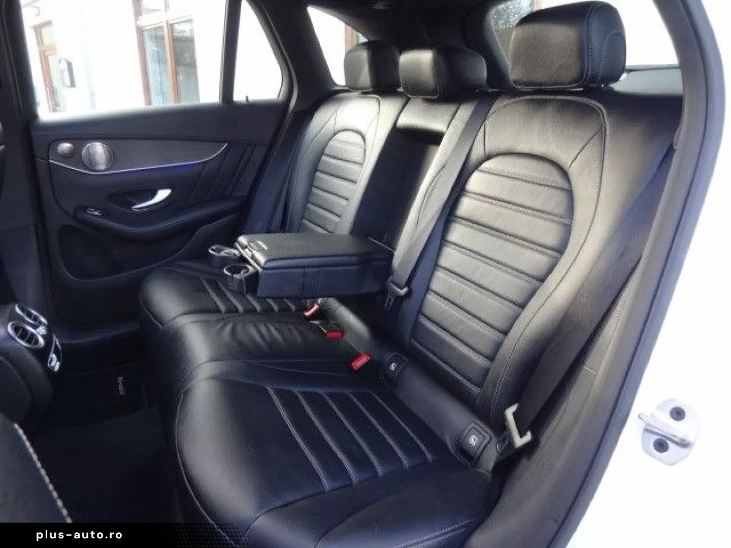 MERCEDES-BENZ GLC 300 de 4M AMG PANO MB LED HUD MASSAGE AHK