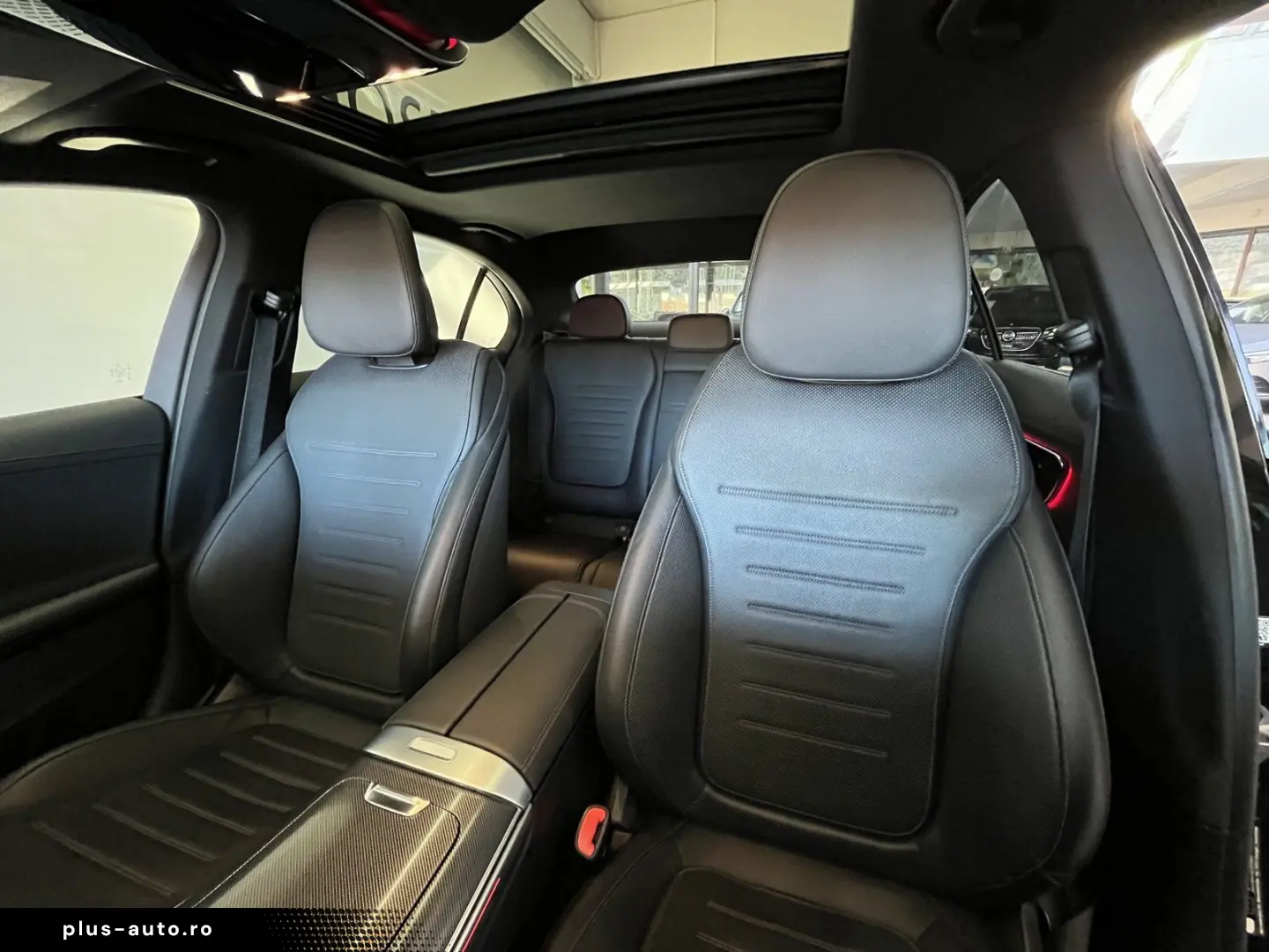 MERCEDES-BENZ C 300 4M AMG Digi Schiebedach HeadUp M&hellip;