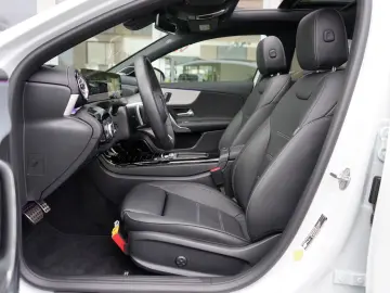 MERCEDES-BENZ A 250 4Matic Limo AMG Premium Plus 360&hellip;