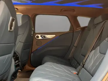 BMW XM 50e Massage AHK Driv.Assist.Prof Harman K