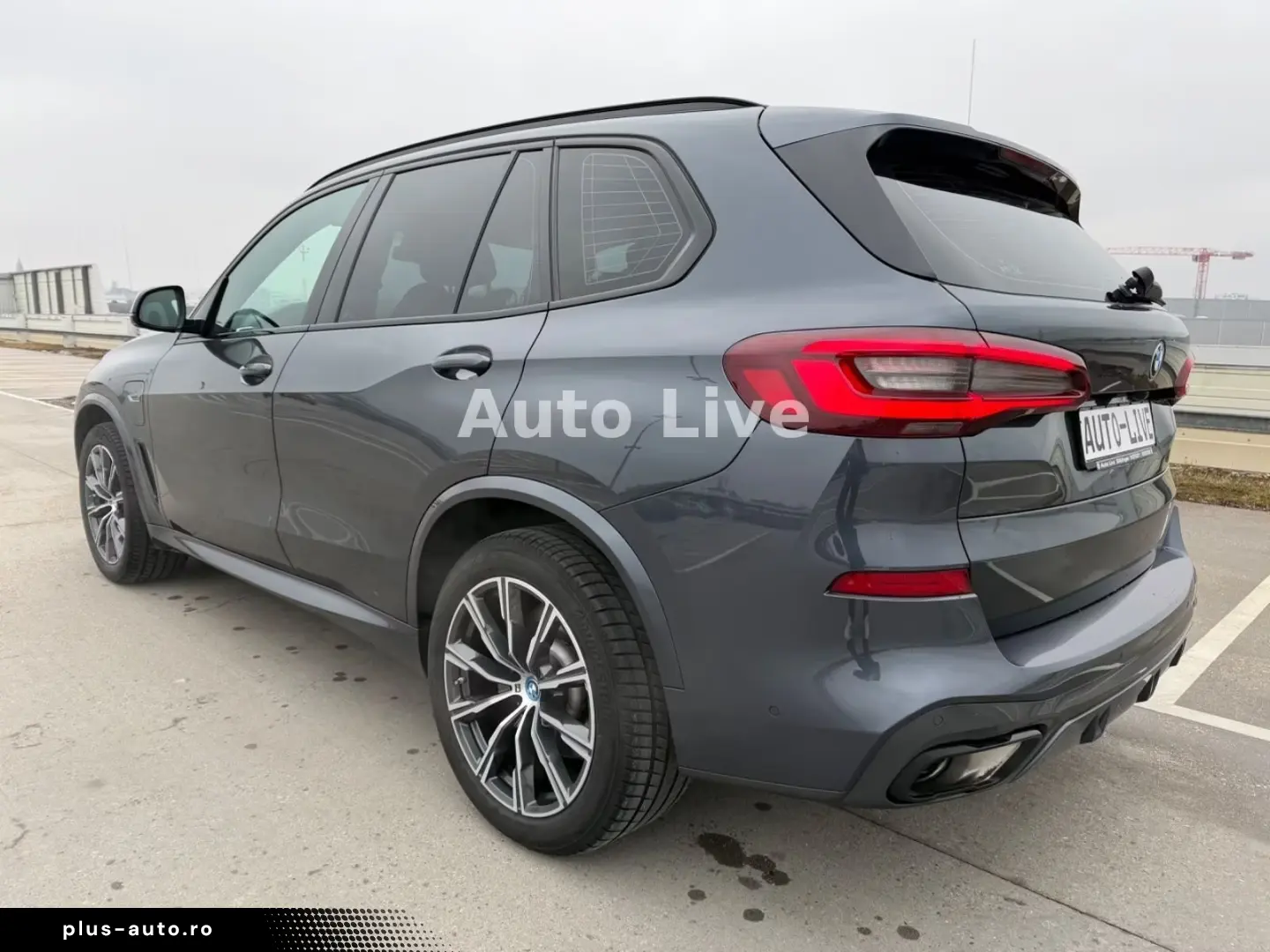 BMW X5 xDrive 45e M Package