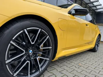 BMW M5 Limousine Individ. PANO B&W CarbonKeram 0 5%