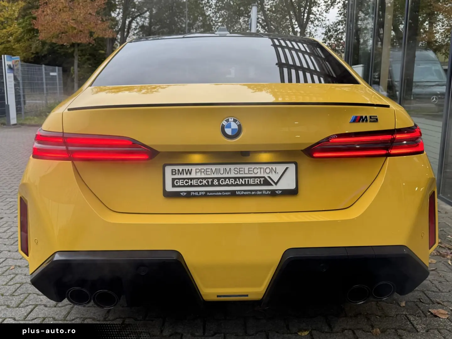 BMW M5 Limousine Individ. PANO B&W CarbonKeram 0 5%