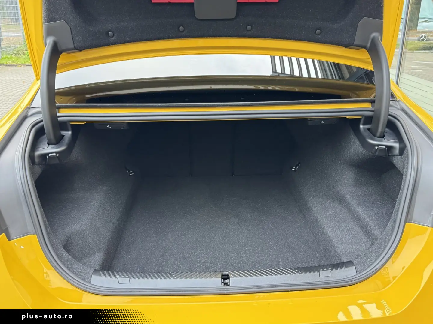 BMW M5 Limousine Individ. PANO B&W CarbonKeram 0 5%