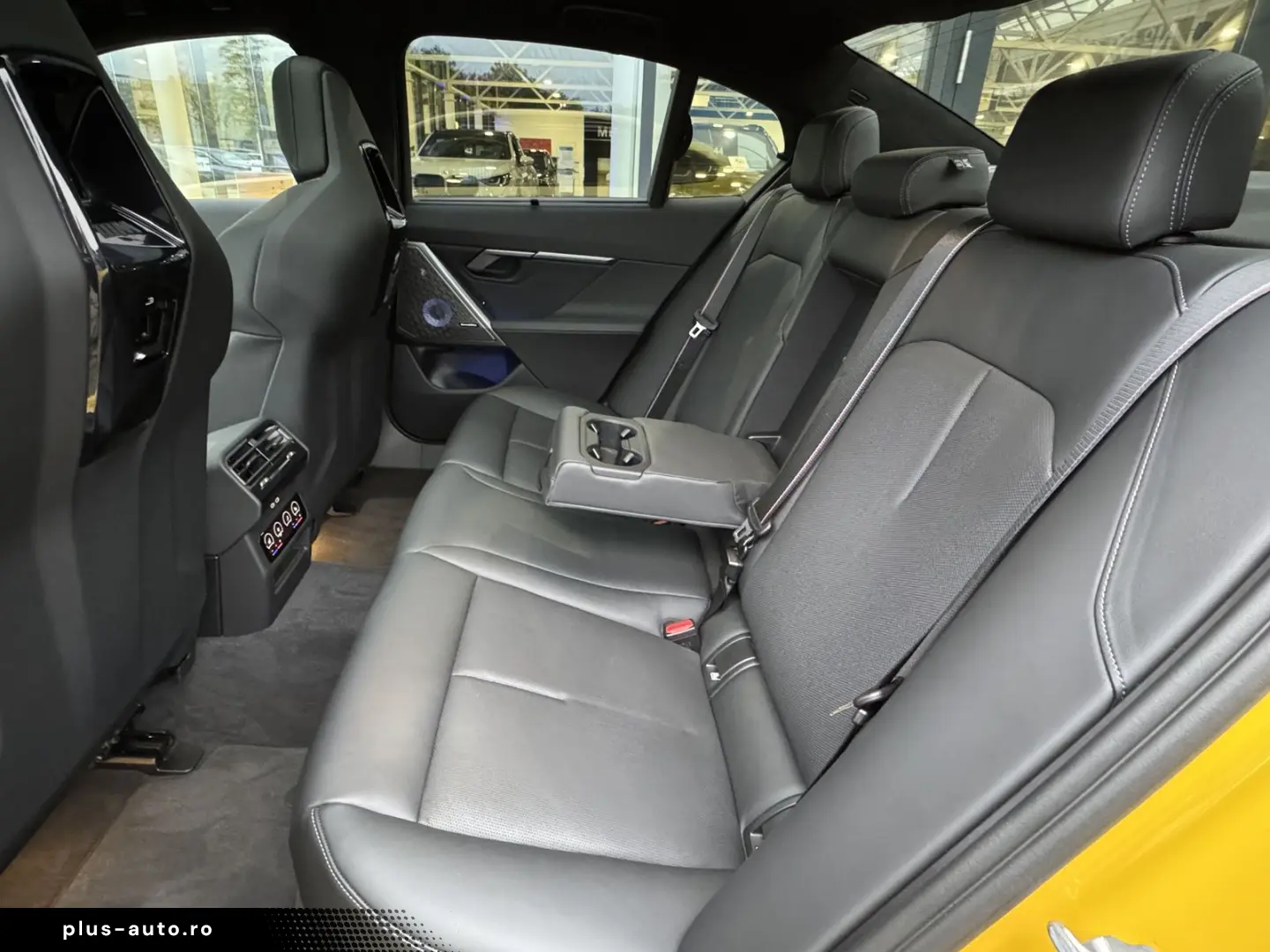 BMW M5 Limousine Individ. PANO B&W CarbonKeram 0 5%