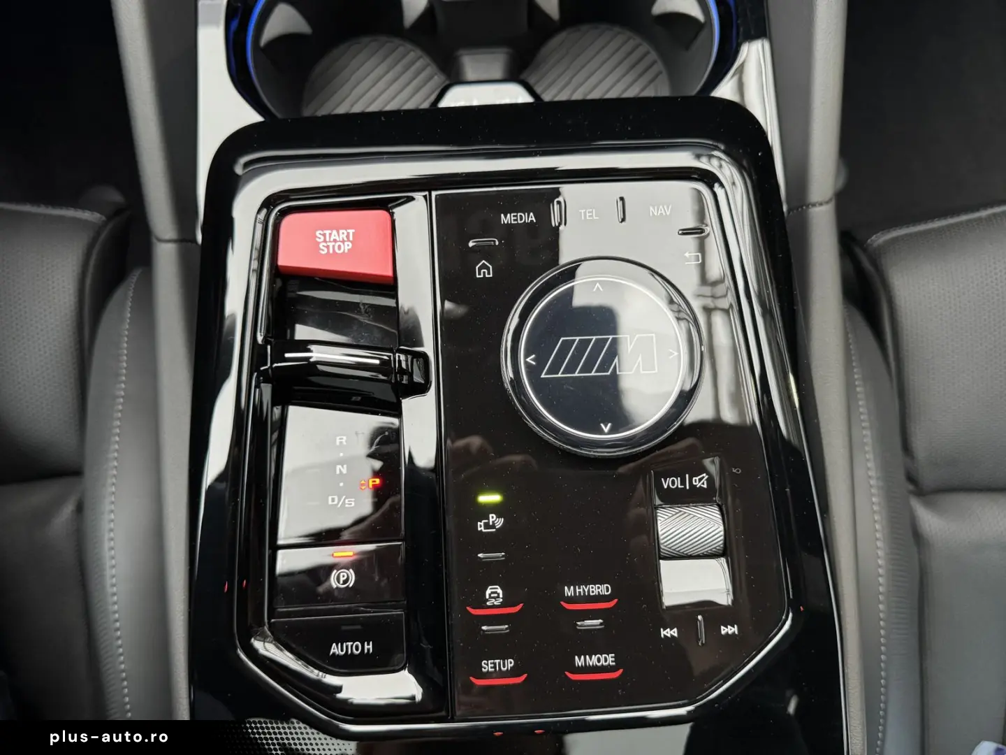 BMW M5 Limousine Individ. PANO B&W CarbonKeram 0 5%