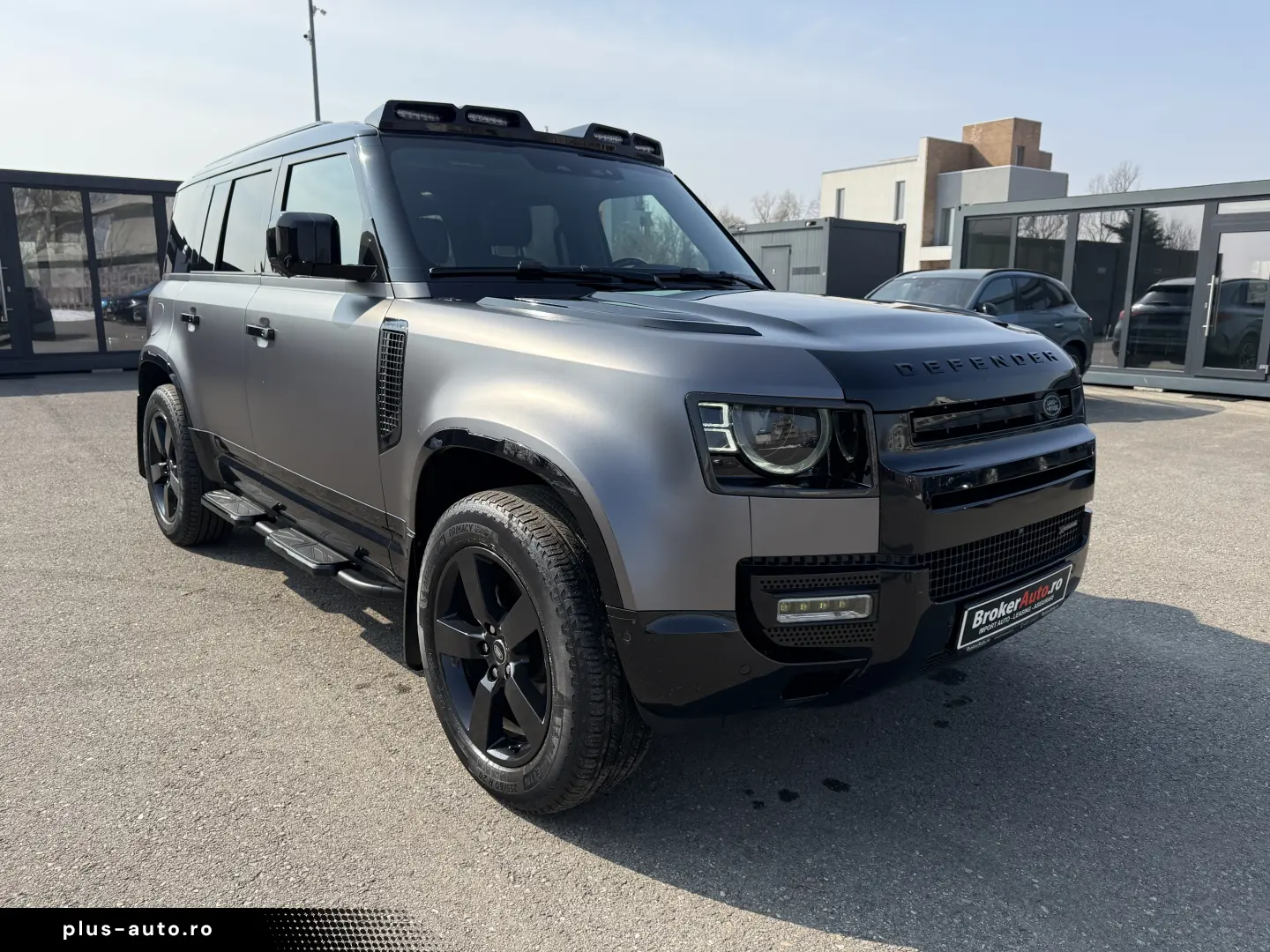 Land Rover Defender 110 3.0D 250 MHEV Hard Top X-Dynamic SE
