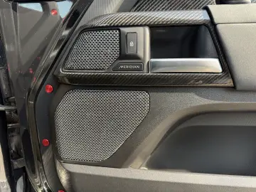 Land Rover Defender 110 3.0D 250 MHEV Hard Top X-Dynamic SE