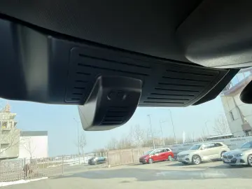 Land Rover Defender 110 3.0D 250 MHEV Hard Top X-Dynamic SE