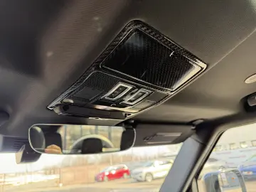 Land Rover Defender 110 3.0D 250 MHEV Hard Top X-Dynamic SE