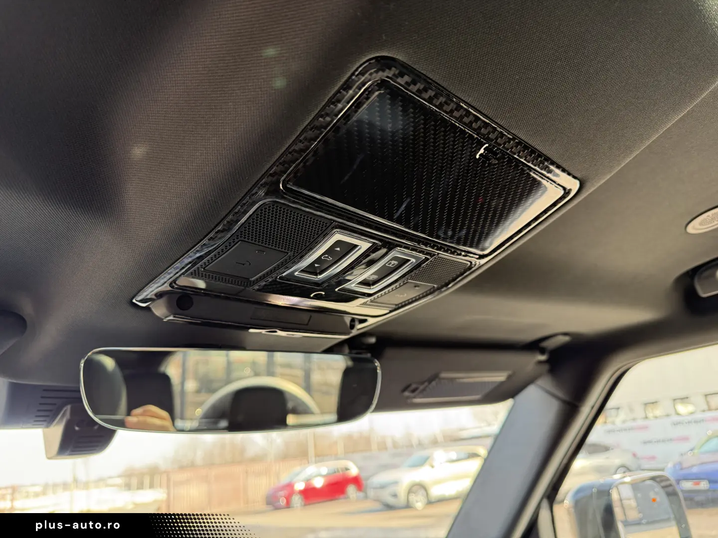 Land Rover Defender 110 3.0D 250 MHEV Hard Top X-Dynamic SE