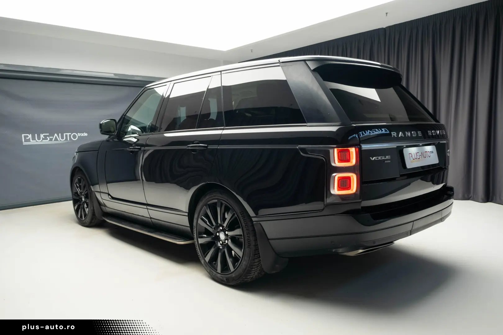 Land Rover Range Rover Vogue P400e