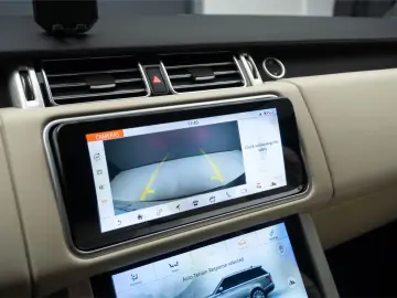 Land Rover Range Rover Vogue P400e