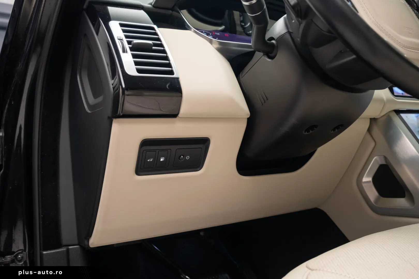 Land Rover Range Rover Vogue P400e