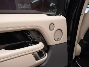 Land Rover Range Rover Vogue P400e