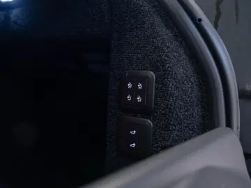 Land Rover Range Rover Vogue P400e