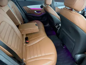 MERCEDES-BENZ GLC 300 de 4M Coupé AMG  Night  Sitzklima  SHD