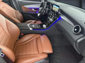 MERCEDES-BENZ GLC 300 de 4M Coupé AMG  Night  Sitzklima  SHD