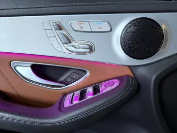 MERCEDES-BENZ GLC 300 de 4M Coupé AMG  Night  Sitzklima  SHD