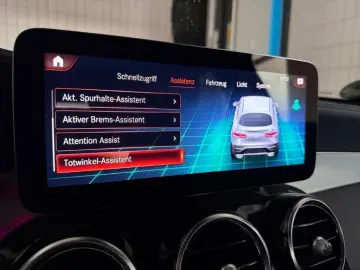 MERCEDES-BENZ GLC 300 de 4M Coupé AMG  Night  Sitzklima  SHD