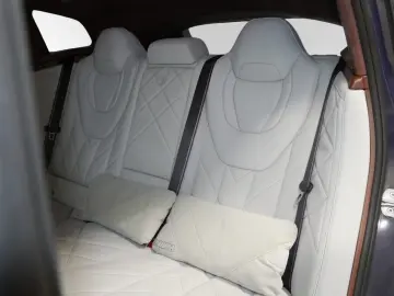 BMW XM 50e Sepia metallic Towbar 23 Alloy Highway Assist