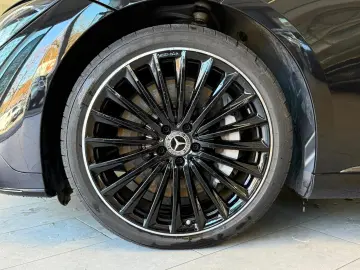 MERCEDES-BENZ EQE 350 4M AMG AIRMAT PANO 21 UPE105t€&hellip;