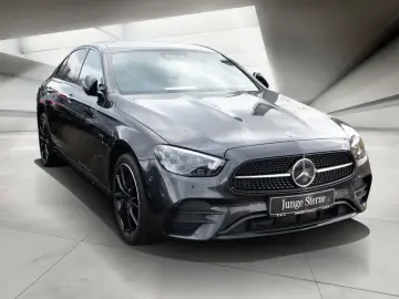 MERCEDES-BENZ E 300 de 4M AMG  Pano AHK 360  Distr. &hellip;