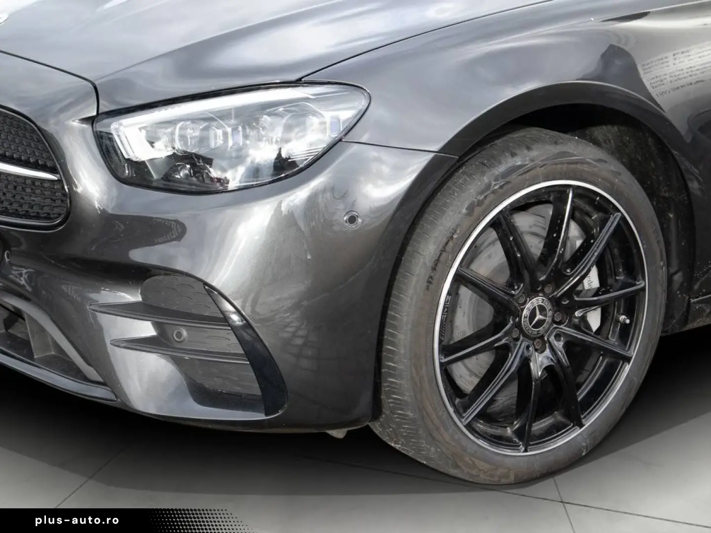 MERCEDES-BENZ E 300 de 4M AMG  Pano AHK 360  Distr. &hellip;