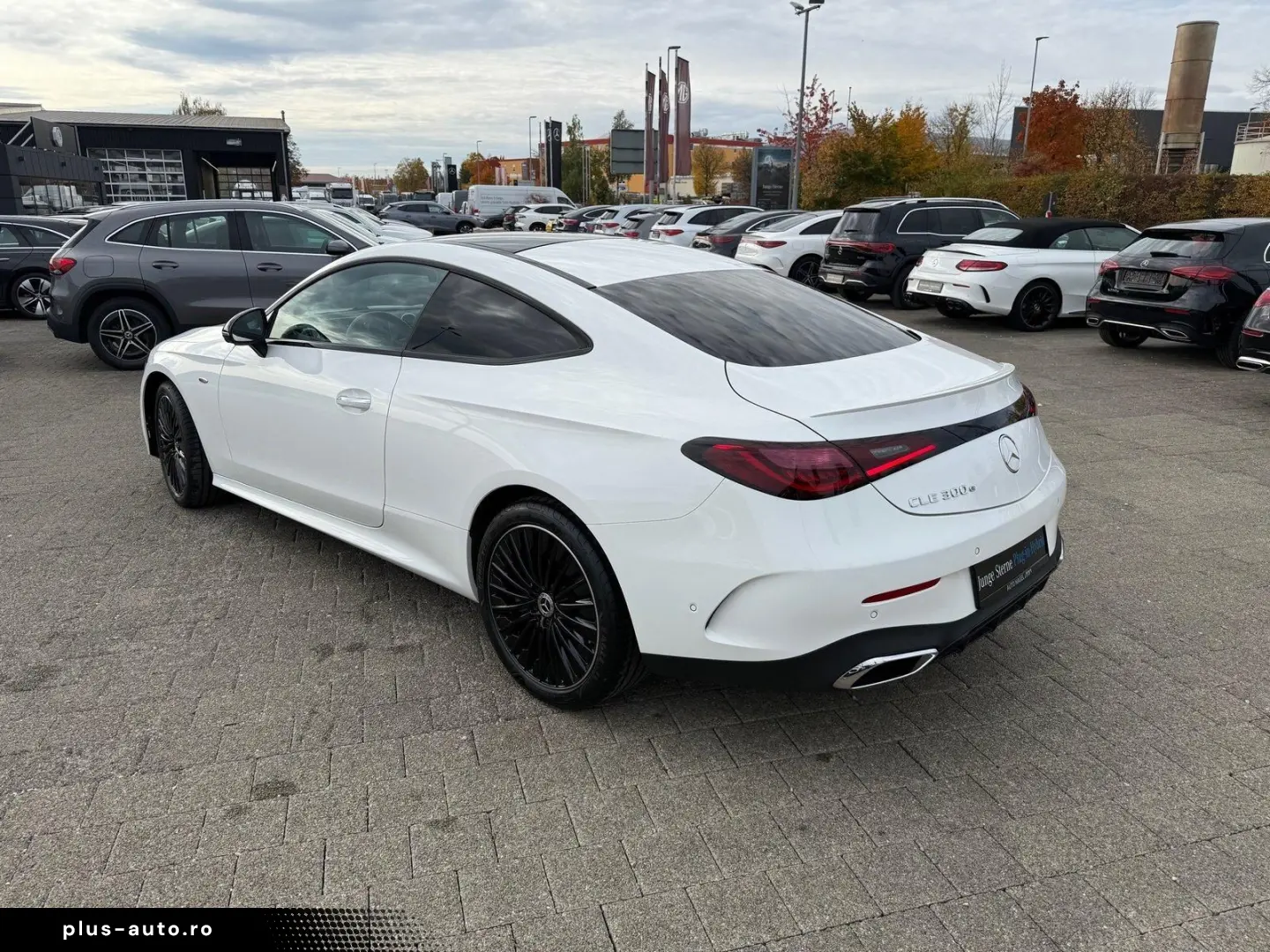 MERCEDES-BENZ CLE 300 e AMG Prem DISTR AHK Night 360 Burm3D