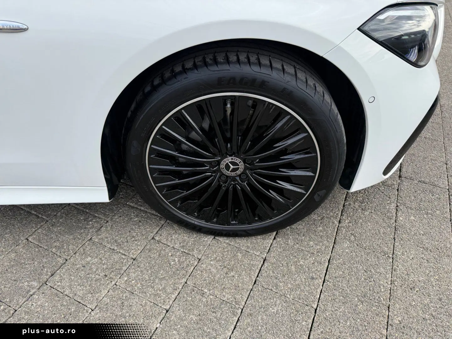 MERCEDES-BENZ CLE 300 e AMG Prem DISTR AHK Night 360 Burm3D