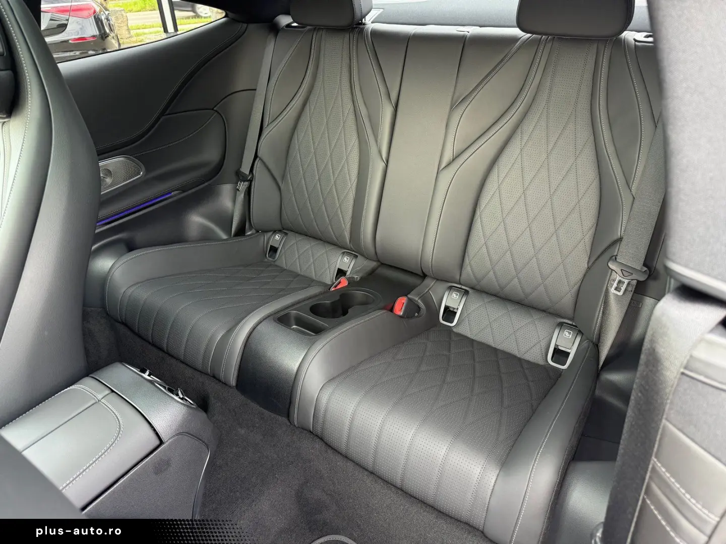 MERCEDES-BENZ CLE 300 e AMG Prem DISTR AHK Night 360 Burm3D