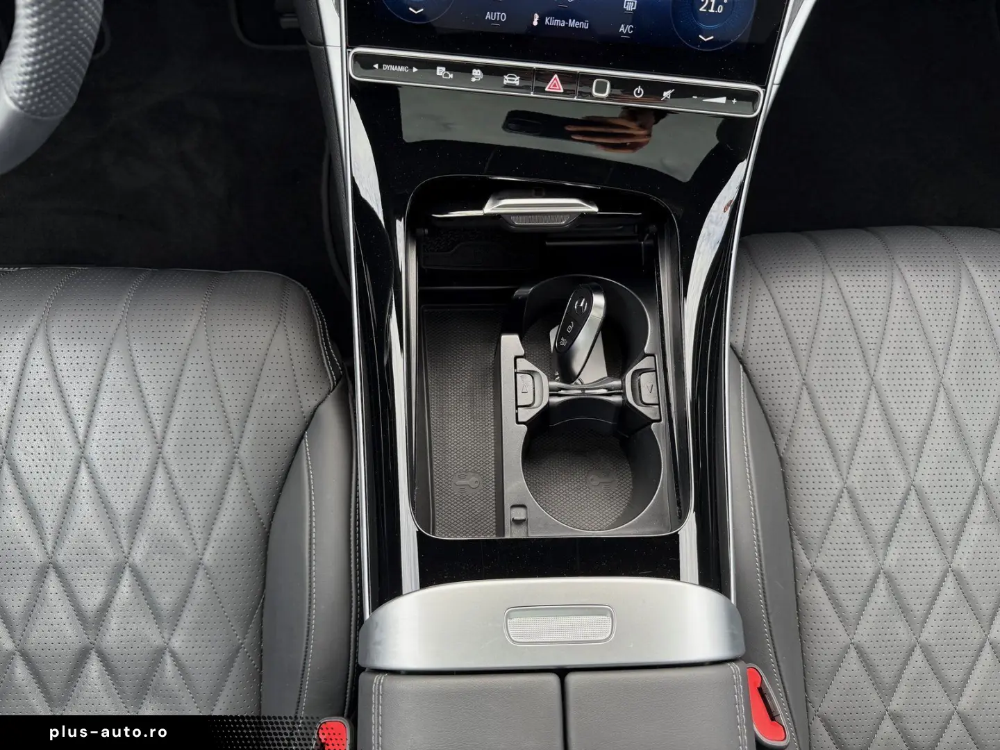 MERCEDES-BENZ CLE 300 e AMG Prem DISTR AHK Night 360 Burm3D