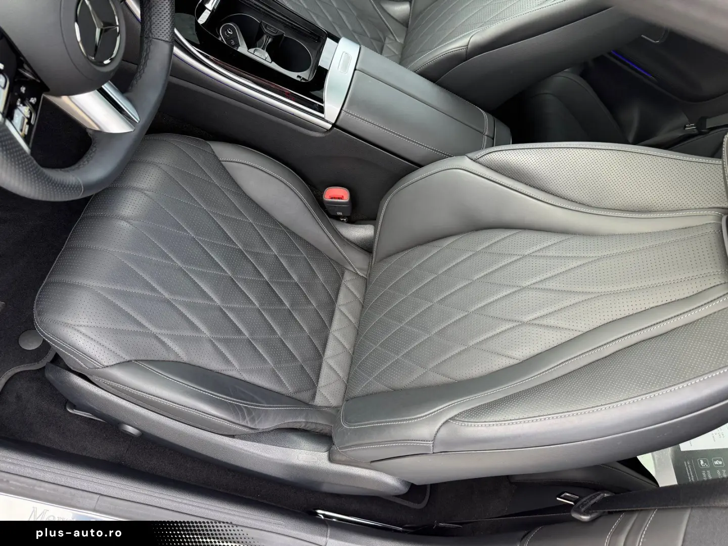 MERCEDES-BENZ CLE 300 e AMG Prem DISTR AHK Night 360 Burm3D