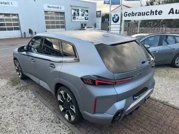 BMW XM MASSAGE AHK DRIVING PROF.