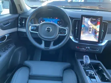 VOLVO XC90 Plus Bright B5 AWD 7-Sitzer El. Panodach Na