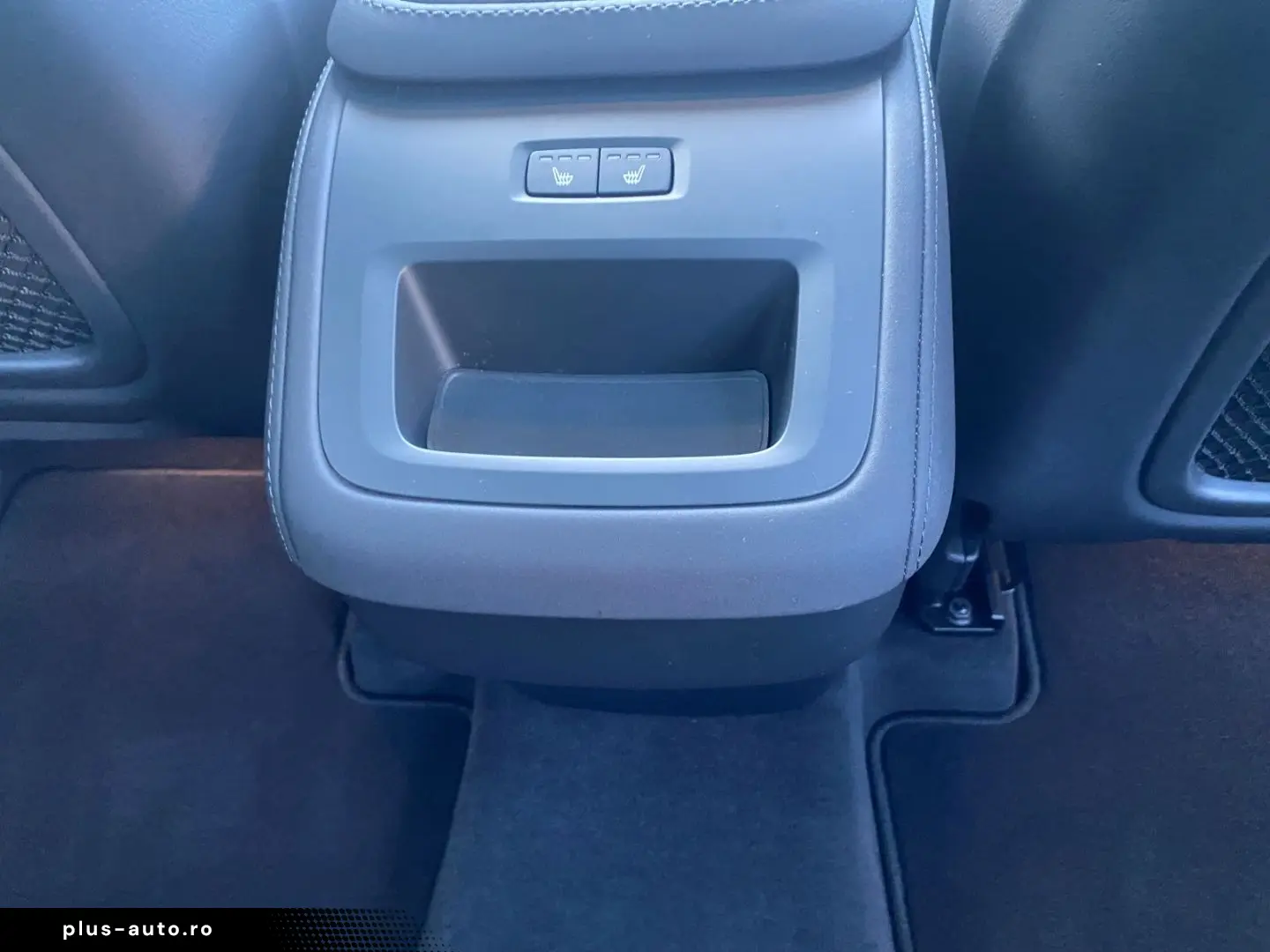 VOLVO XC90 Plus Bright B5 AWD 7-Sitzer El. Panodach Na