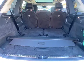 VOLVO XC90 Plus Bright B5 AWD 7-Sitzer El. Panodach Na
