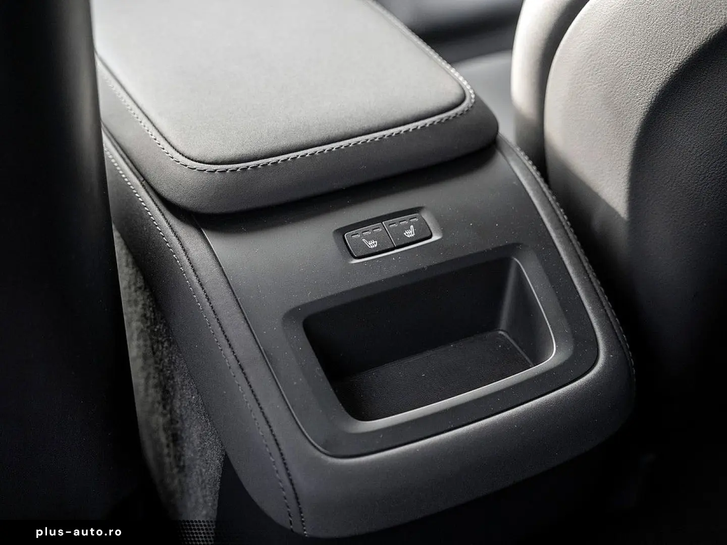 VOLVO XC90 B5 AWD Plus Bright