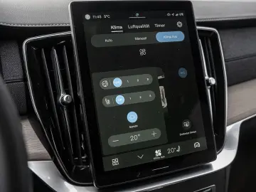 VOLVO XC90 B5 AWD Plus Bright