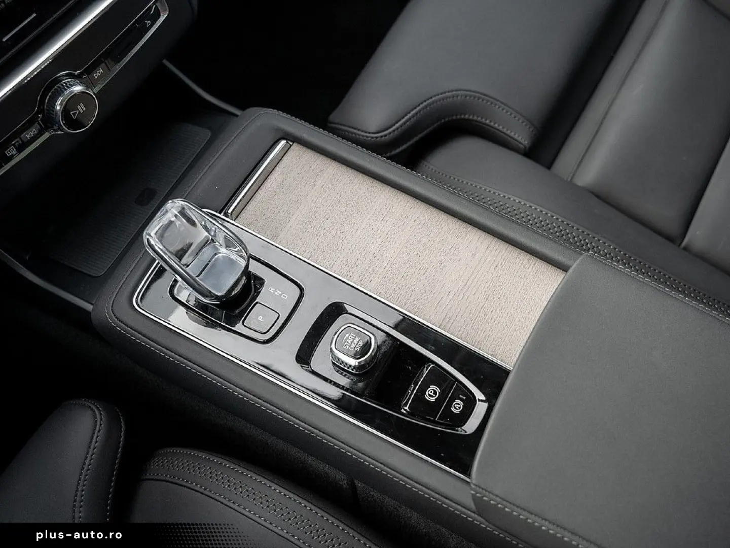 VOLVO XC90 B5 AWD Plus Bright