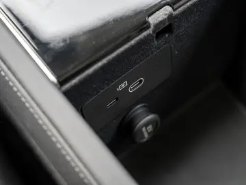 VOLVO XC90 B5 AWD Plus Bright