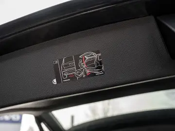 VOLVO XC90 B5 AWD Plus Bright